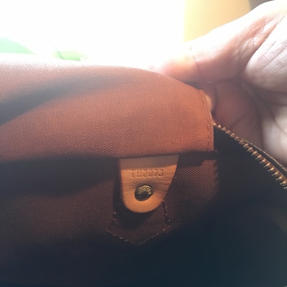 Authentic 💯% Louis Vuitton speed 30 - Picture 2 of 8